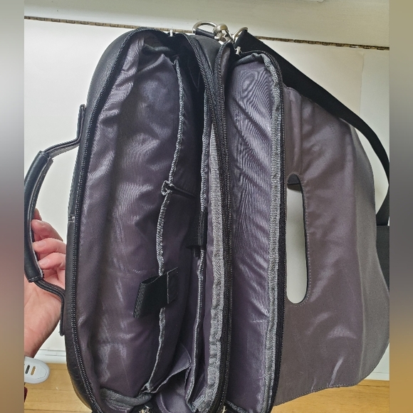 Like New Kenneth Cole Reaction Colombian Leather Flapover Laptop Bag - Brown - Picture 6 of 12